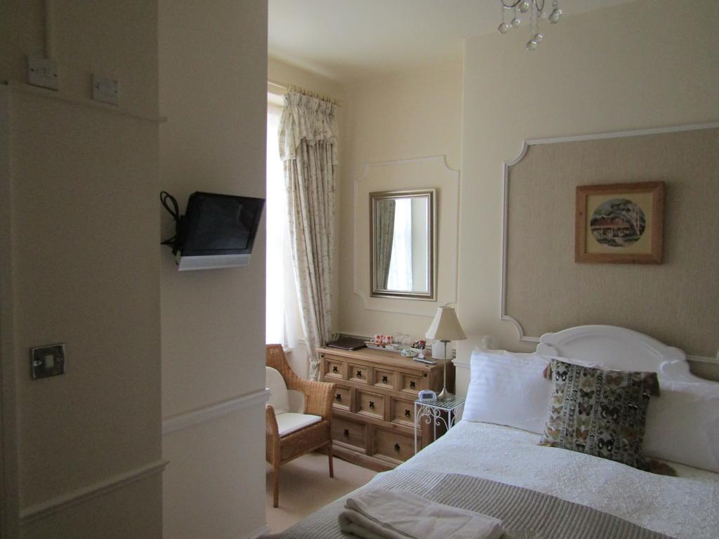 Harringtons At 14 Hotel Llandudno Buitenkant foto