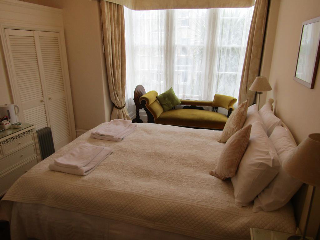 Harringtons At 14 Hotel Llandudno Buitenkant foto