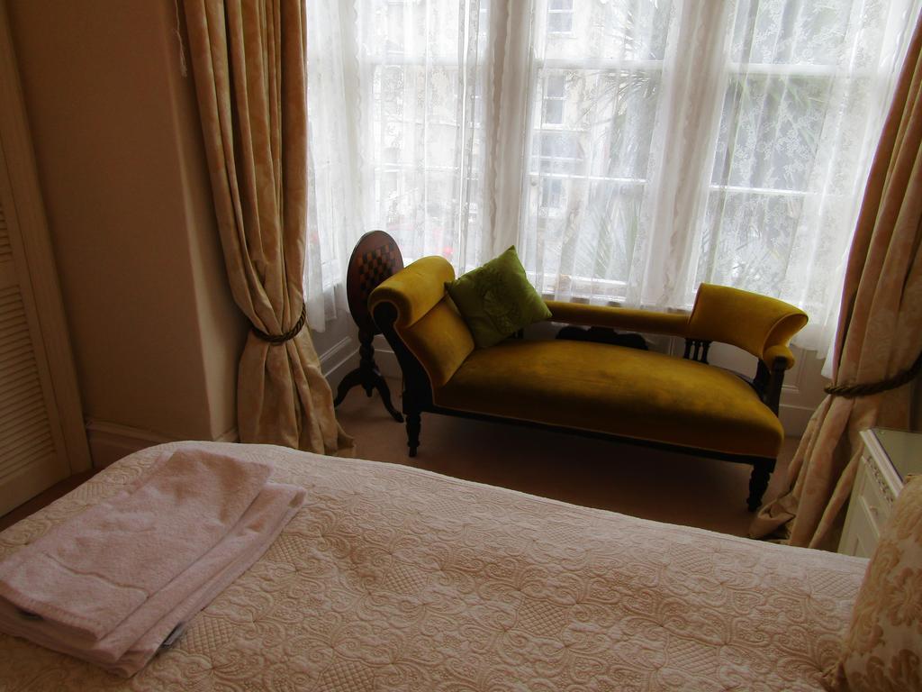 Harringtons At 14 Hotel Llandudno Buitenkant foto