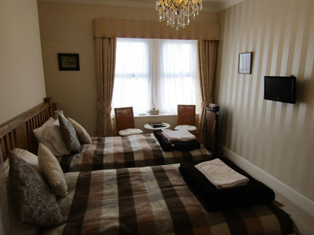 Harringtons At 14 Hotel Llandudno Buitenkant foto