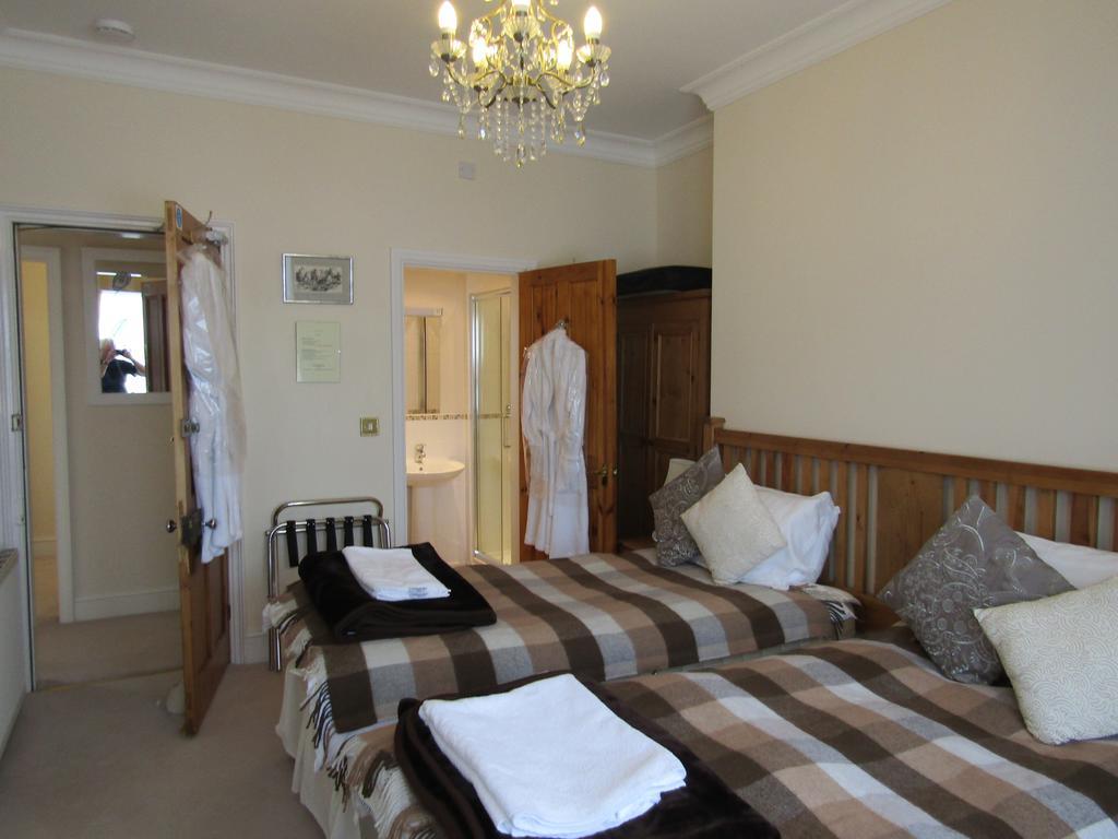 Harringtons At 14 Hotel Llandudno Buitenkant foto