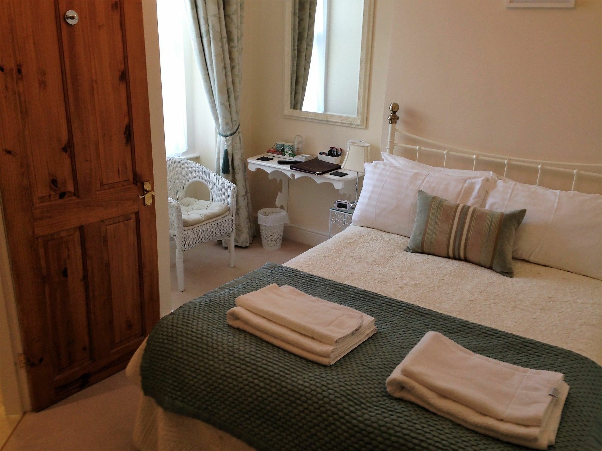 Harringtons At 14 Hotel Llandudno Buitenkant foto